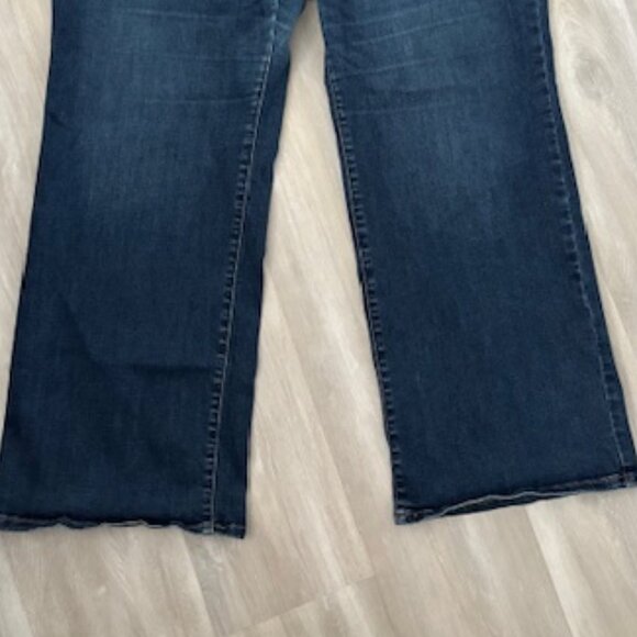 Lane Bryant Flex Magic Waistband Curvy Fit High Rise Bootcut size 24 - Picture 6 of 9